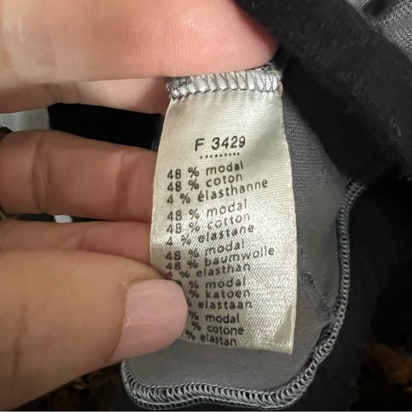 Unique Izod Grey with black trim polo - Picture 4 of 4